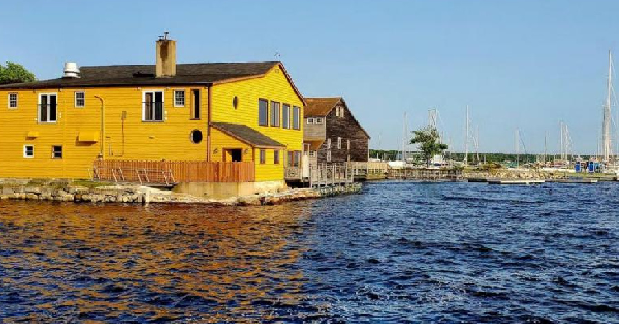 Oceanfront-Indulgence-Alberts-Inn