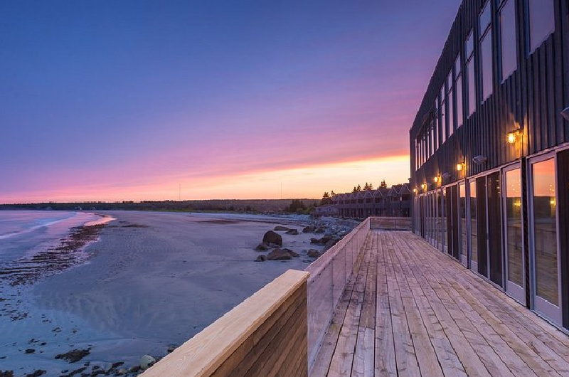 Romance Package at The Quarterdeck Resort